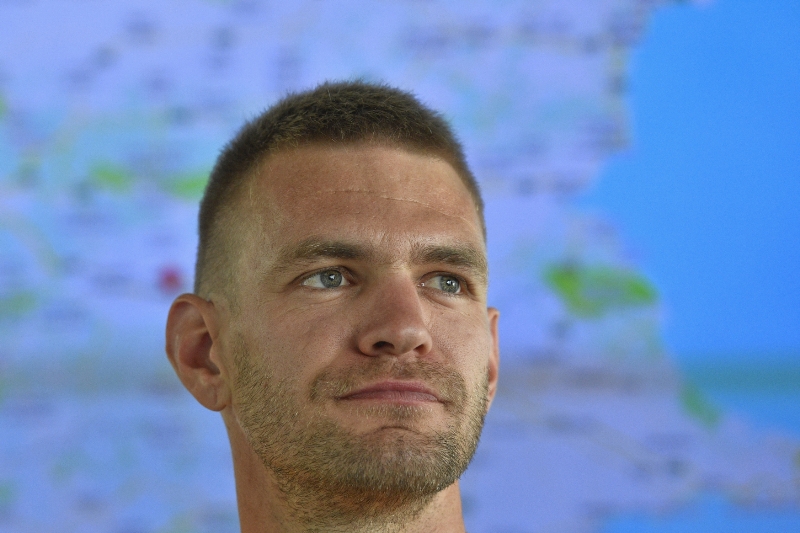 Ondřej Synek navlékl montérky a vyzkoušel si den v servisu. 