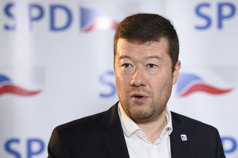 Tomio Okamura ve volebním štábu SPD v pražském hotelu Golf.