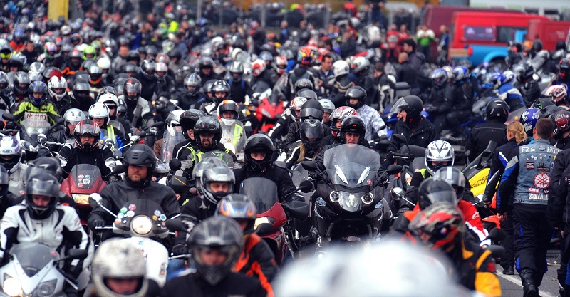 Simoncelliho si na okruhu v Brně připomnělo 2863 motorkářů.