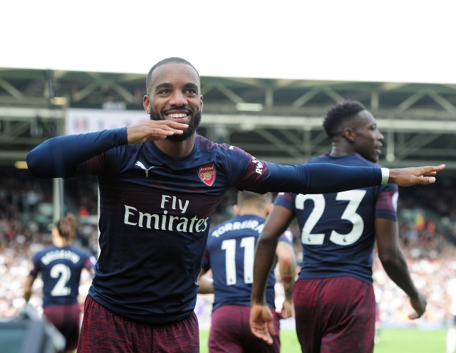 Alexandre Lacazette se raduje po svém gólu. Alexandre Lacazette se raduje po svém gólu.