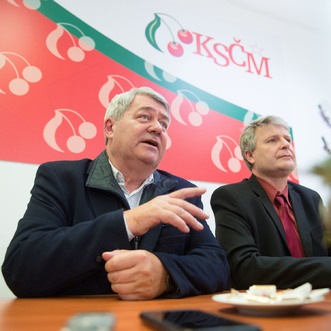 Předseda KSČM Vojtěch Filip a místopředseda strany Stanislav Grospič.