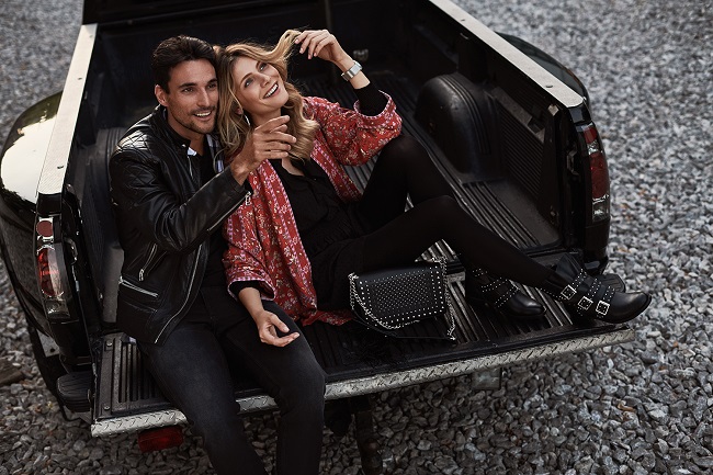 Polská modelka a influencerka Aleksandra Kowal a britský model Chris Elson. Polská modelka a influencerka Aleksandra Kowal a britský model Chris Elson.