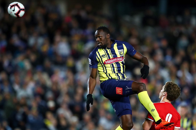 Vybojuje si Usain Bolt pozici v hlavním týmu Central Coast Mariners?