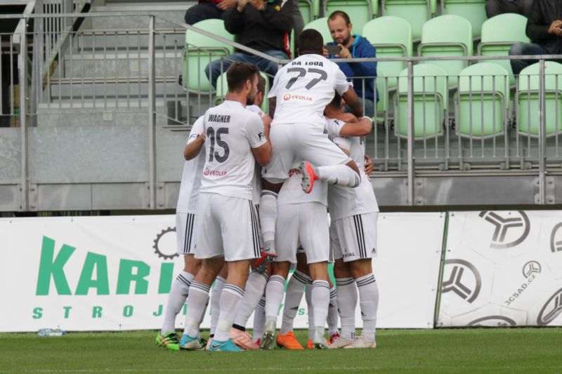 Radost fotbalistů Karviné. Radost fotbalistů Karviné.