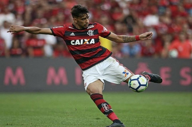 Lucas Paquetá v lednu přestoupí do AC Milán. Lucas Paquetá v lednu přestoupí do AC Milán.