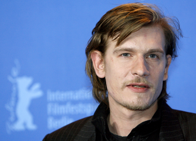 Herec Guillaume Depardieu zemřel ve věku 37 let na akutní zápal plic.