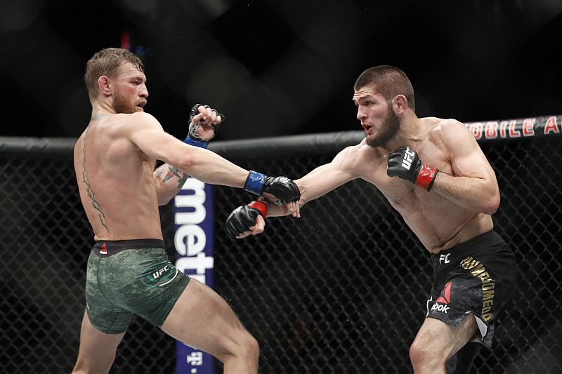 Conor McGregor (vlevo) a Chabib Nurmagomedov.