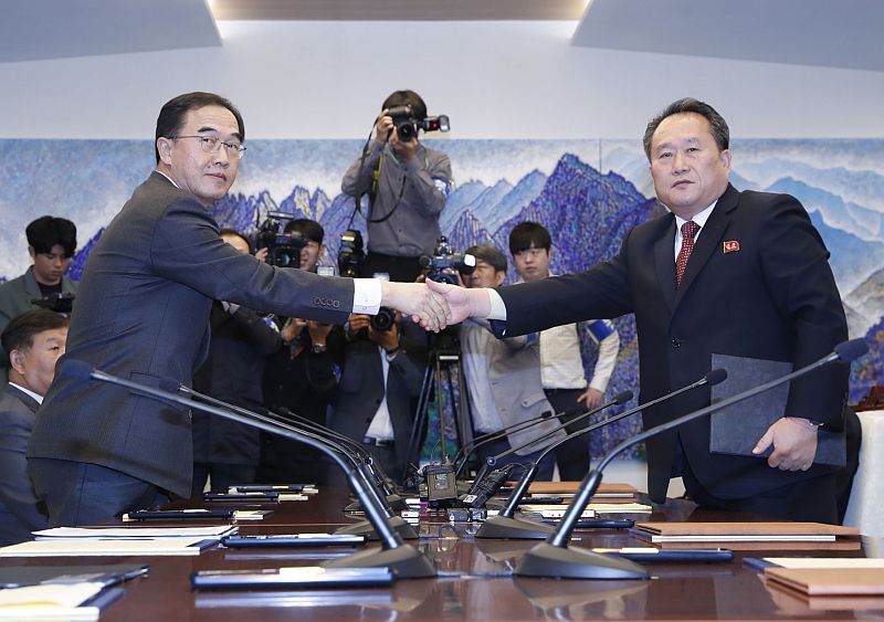 Společné jednání ministrů Severní a Jižní Koreje.