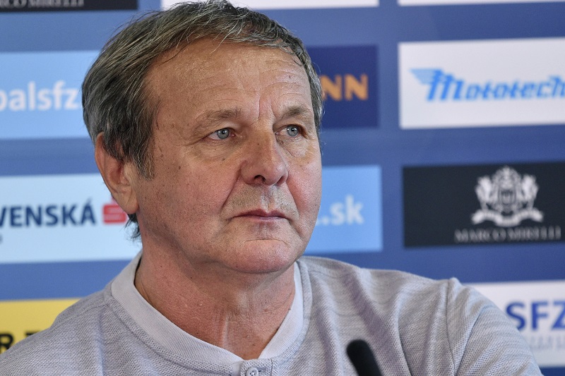 Kdo nahradí Jána Kozáka na lavičce slovenské reprezentace?
