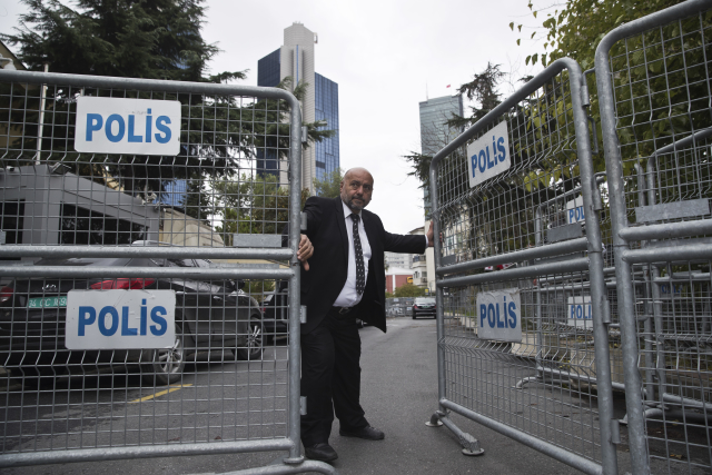 Vrátnice Saudskoarabského konzulátu v Instambulu. 
