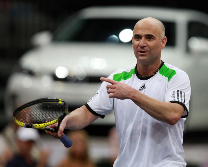 Rozlučku Radka Štěpánka ozdobil i Američan Andre Agassi.