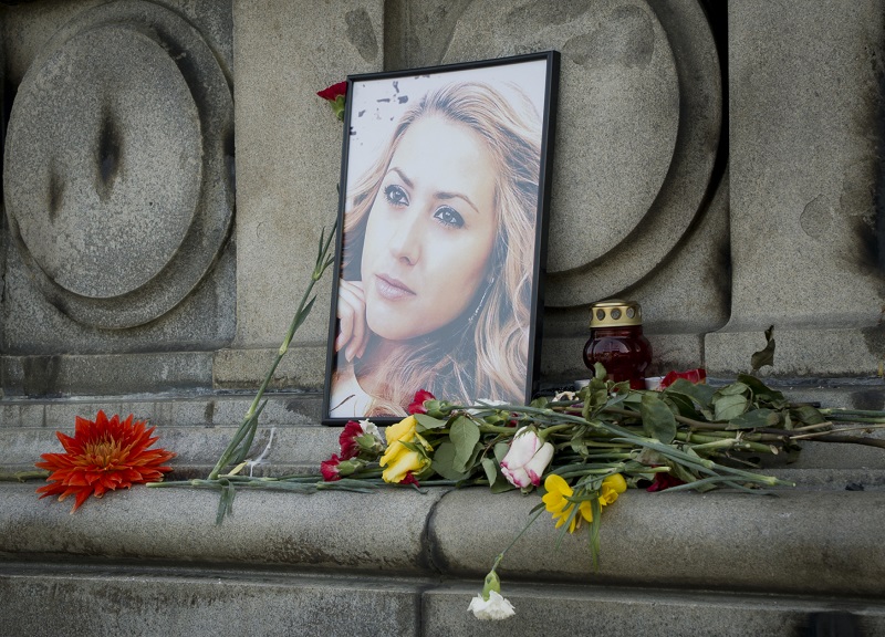V Bulharsku byla zavražděna novinářka Viktorija Marinovová. V Bulharsku byla zavražděna novinářka Viktorija Marinovová.