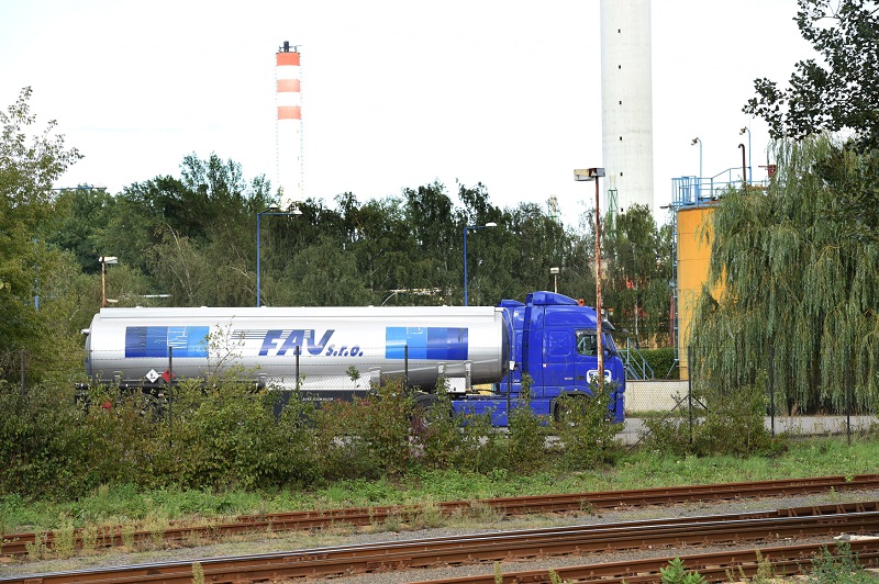 Spolumajitel firmy FAU Vojtěch Csabi byl spolu s dalšími patnácti lidmi obviněn z daňových úniků.