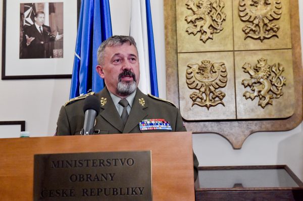Náčelník Generálního štábu Armády ČR Aleš Opata. Náčelník Generálního štábu Armády ČR Aleš Opata.