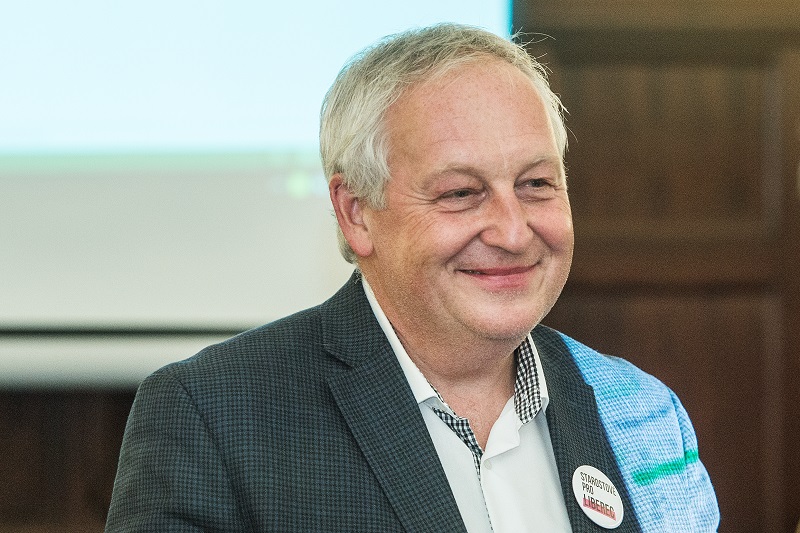 Lídr Starostů Jaroslav Zámečník by se měl stát primátorem města.