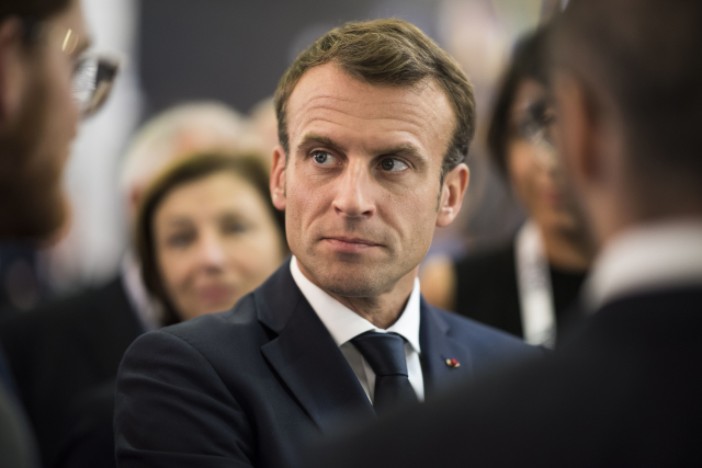 Emmanuel Macron se stal obětí stalkingu.