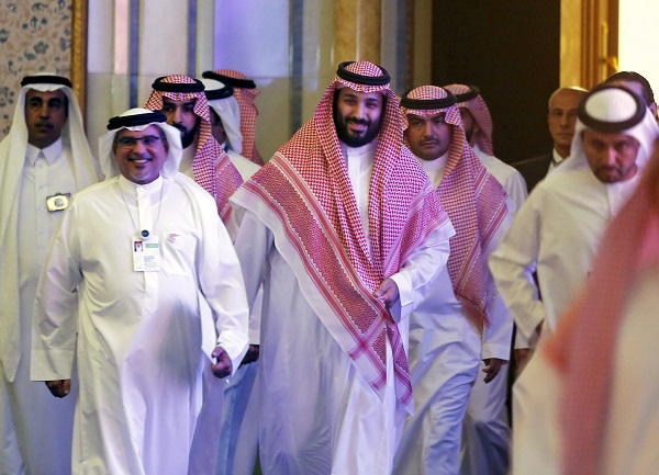 Korunní princ Muhammad bin Salmán (uprostřed) se vyjádřil k vraždě novináře.