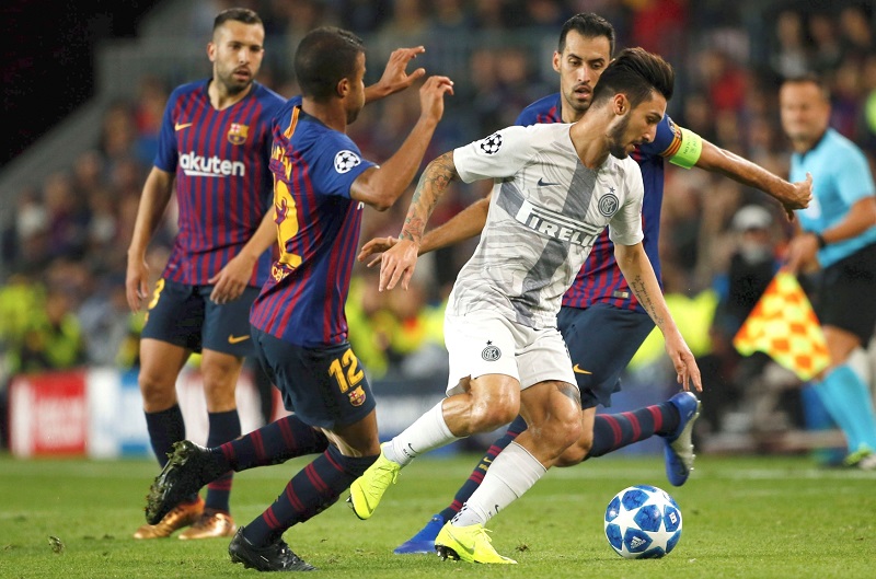 Barcelona zdolala Inter, oslabený Tottenham vedení neudržel