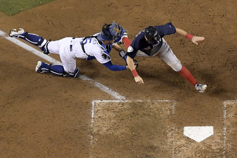 Dodgers snížili v sérii na 1:2 po maratónském zápase.