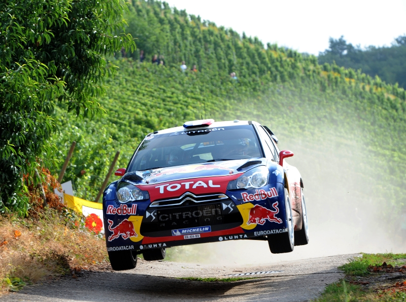 Katalánskou rallye vyhrál Loeb, do čela MS se posunul Ogier.