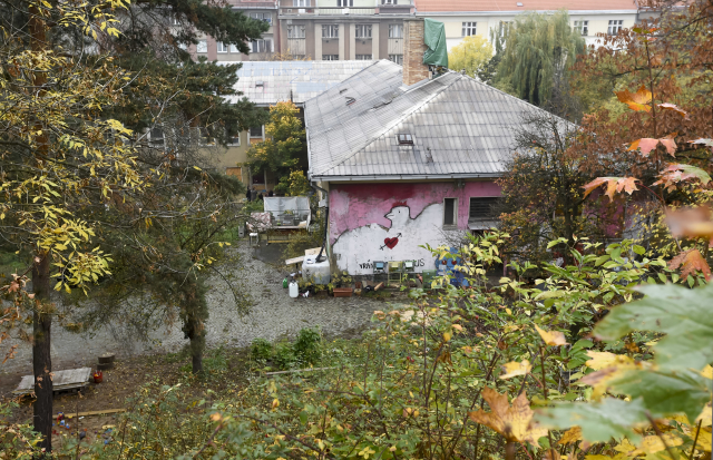 Budova autonomního centra Klinika v pražské Jeseniově ulici.