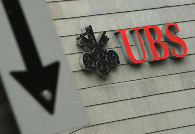 USA žalují největší švýcarskou banku UBS kvůli hypotékám.