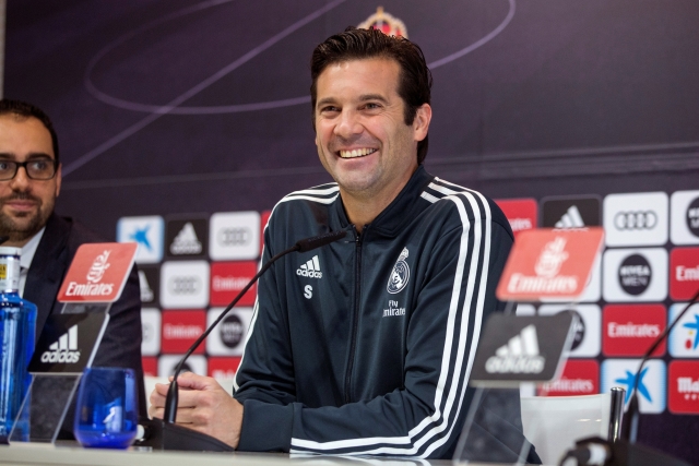 Santiago Solari zůstane u Realu i nadále.