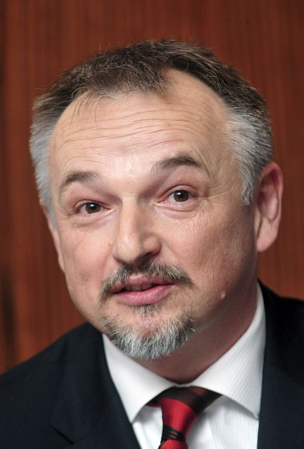 Zsolt Hernádi je šéfem maďarského ropného koncernu MOL. Zsolt Hernádi je šéfem maďarského ropného koncernu MOL.