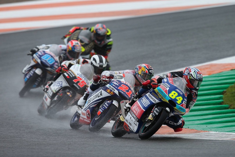Nižší třídy napodobí královskou MotoGP. Nižší třídy napodobí královskou MotoGP.