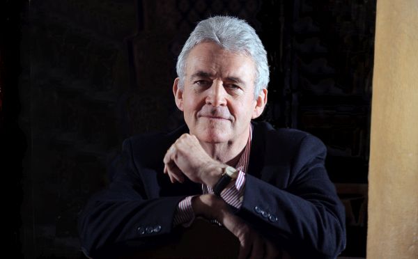 Spisovatel Simon Mawer.