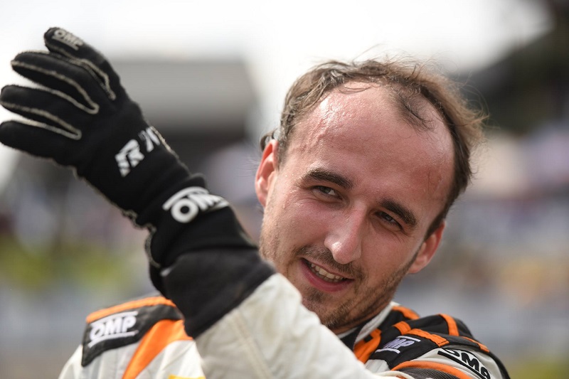 Robert Kubica se vrací do Formule 1. Robert Kubica se vrací do Formule 1.