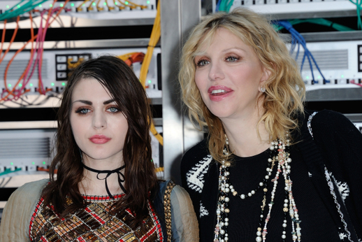 Courtney Love a Francis Bean Cobain.