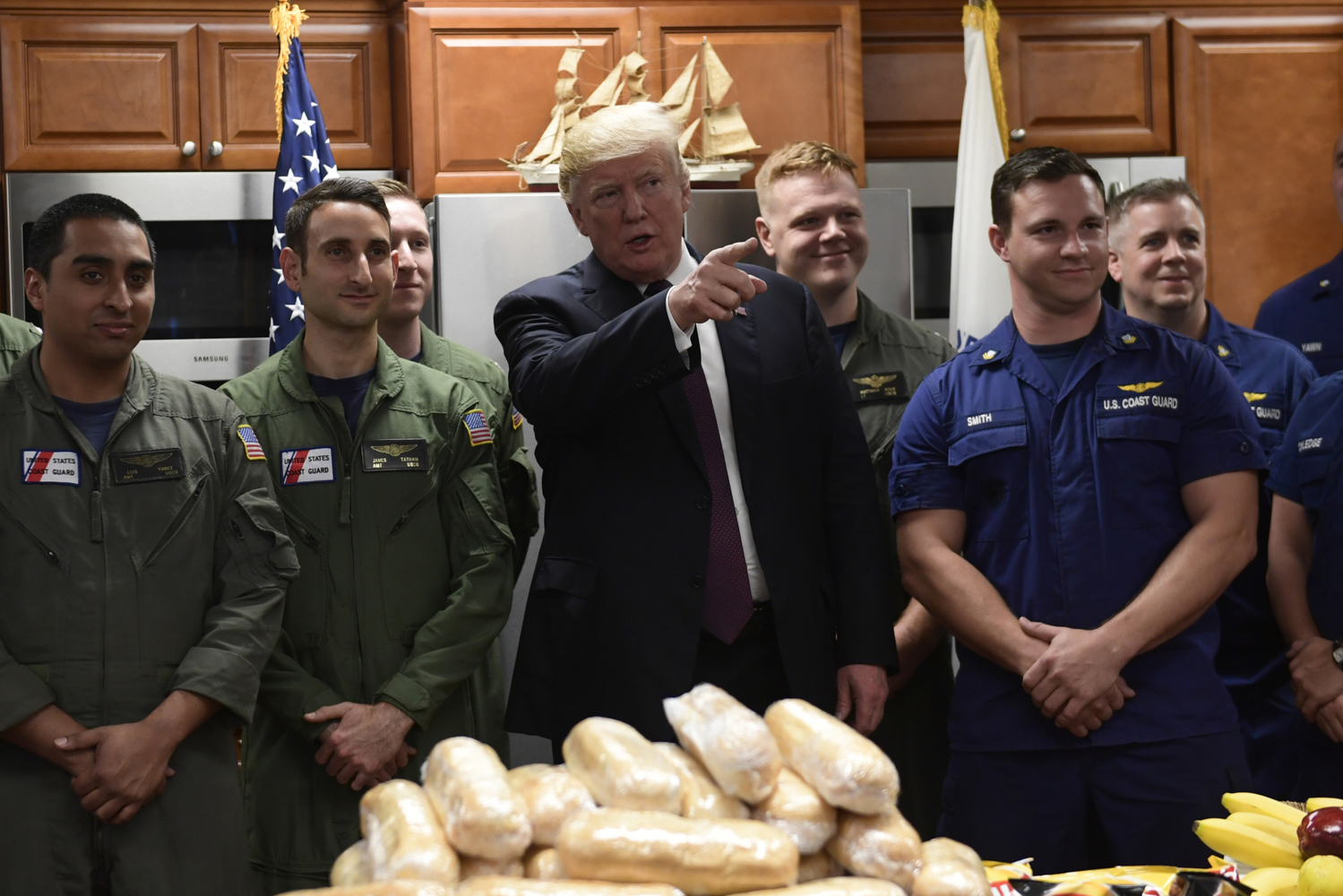 Americký prezident Donald Trump (uprostřed), ilustrační foto.