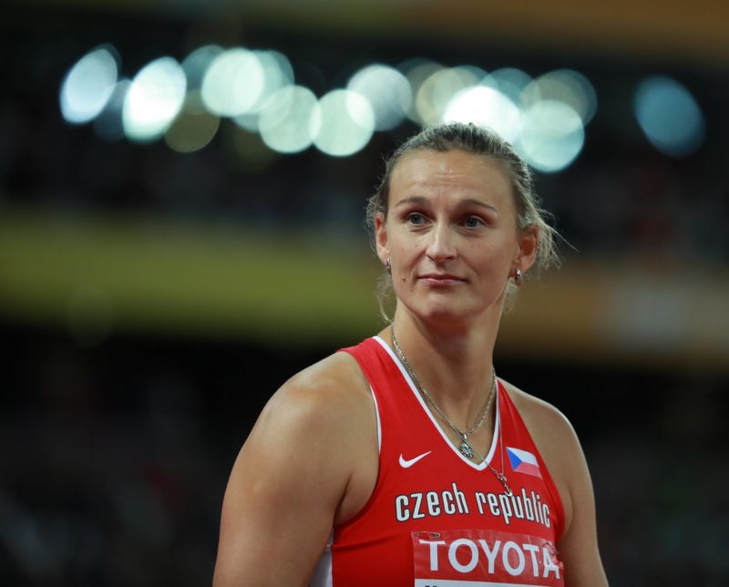 Barbora Špotáková se vrací k oštěpu po mateřské dovolené. 