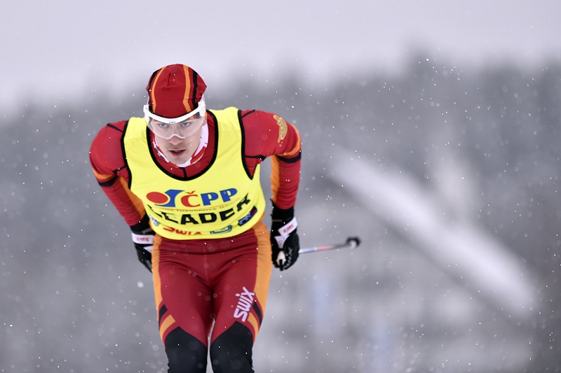 Čeští běžci na lyžích těsně neuspěli v kvalifikaci na úvodní sprint Světového poháru ve finském zimním středisku Ruka. Čeští běžci na lyžích těsně neuspěli v kvalifikaci na úvodní sprint Světového poháru ve finském zimním středisku Ruka.