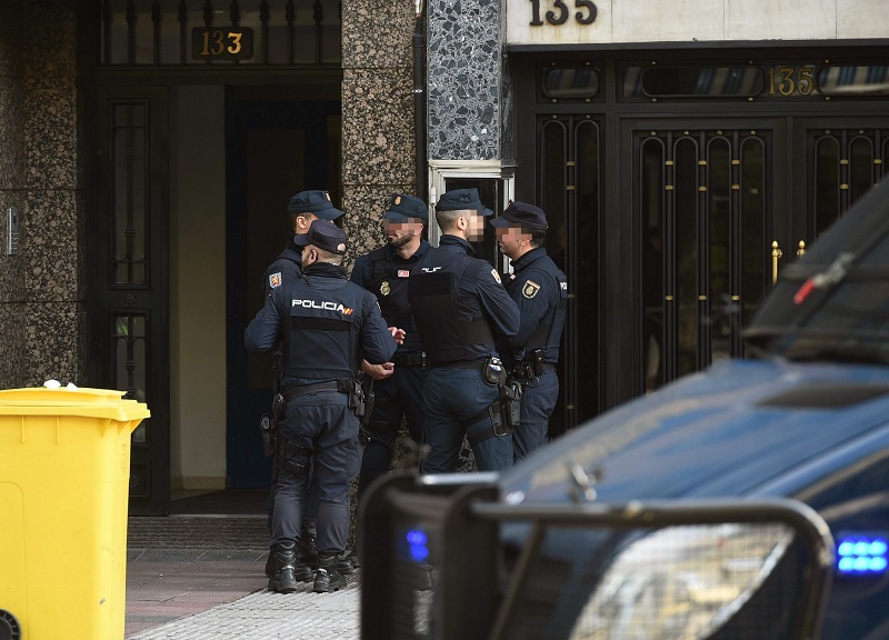 Španělská policie.