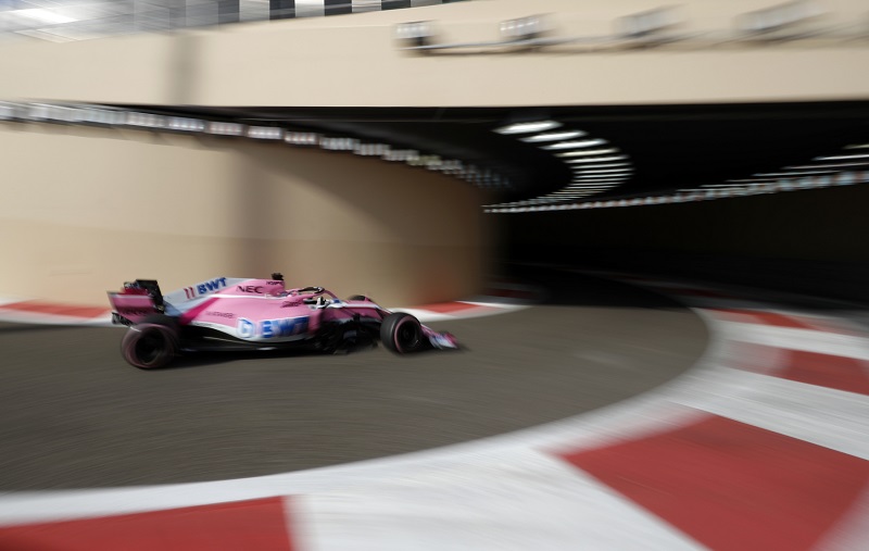 Komisaři Velké ceny Abú Zabí zamítli protest týmu formule 1 Haas proti konkurenční stáji Force India.