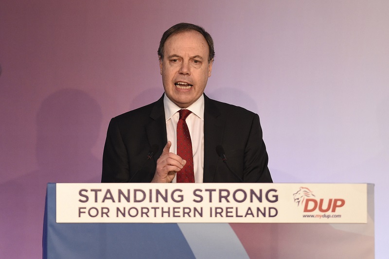 Místopředseda severoirské Demokratické unionistické strany (DUP) Nigel Dodds. Místopředseda severoirské Demokratické unionistické strany (DUP) Nigel Dodds.