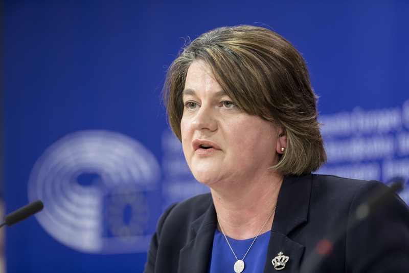 Šéfka severoirské Demokratické unionistické strany (DUP) Arlene Fosterová.