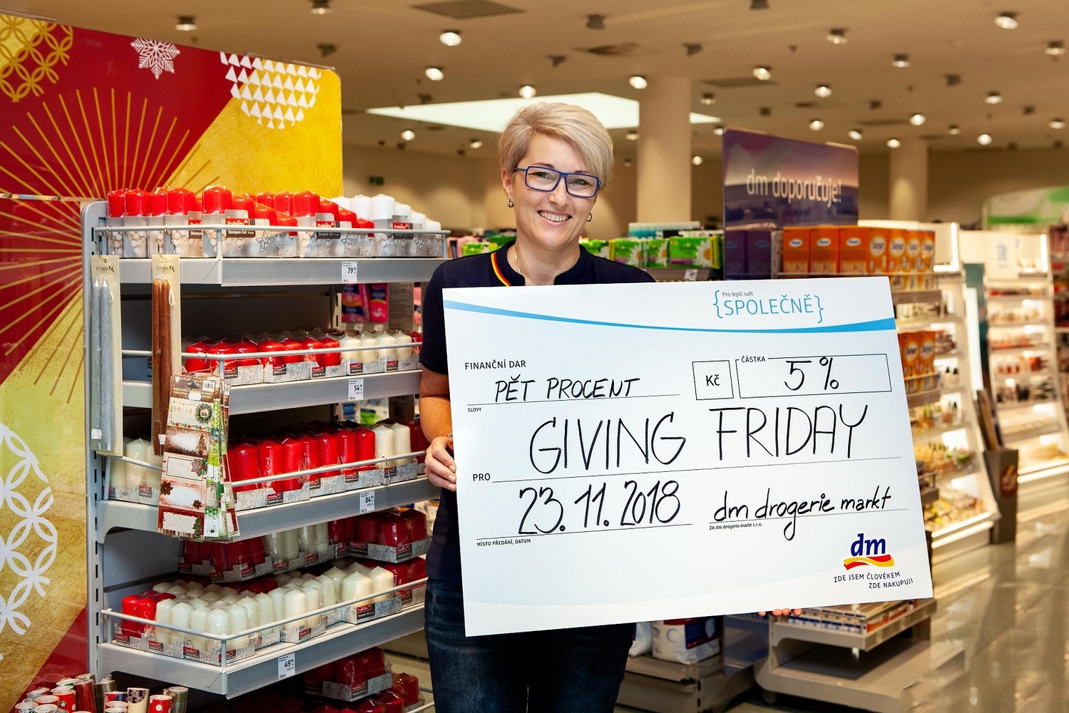 Giving Friday v dm.