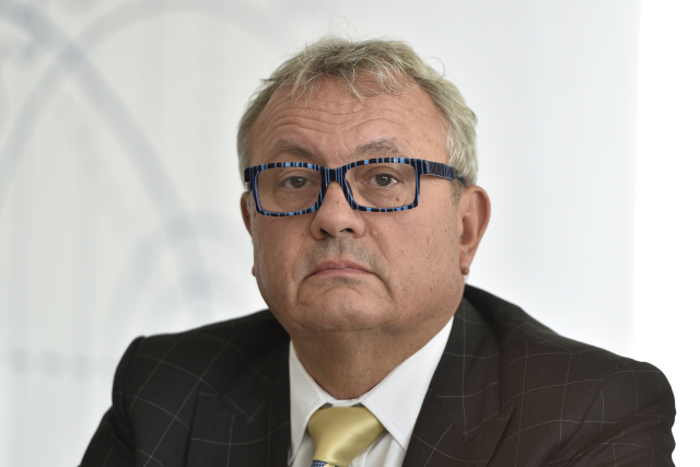 Vladimír Dlouhý.