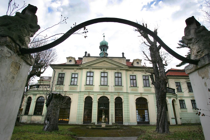 Veleslavínský zámek.
