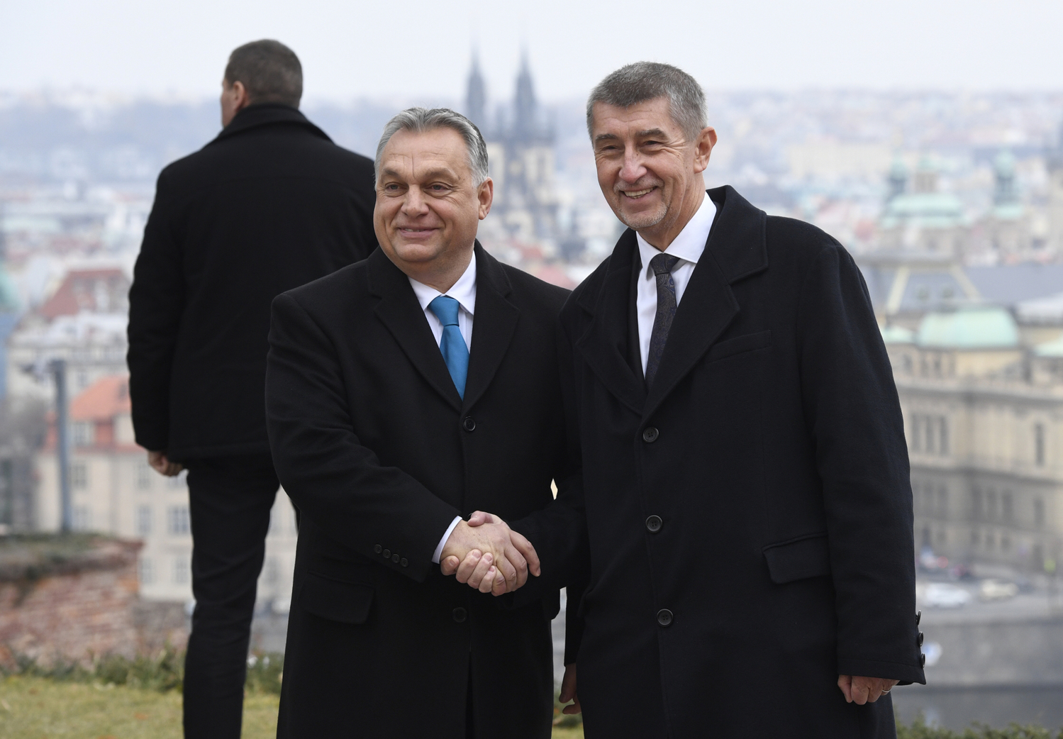 Maďarský ministerský předseda Viktor Orbán (vlevo) při pátečním setkání s Andrejem Babišem. 