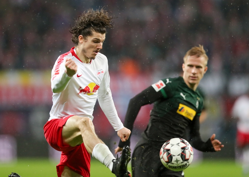 Mönchengladbach prohrál v Lipsku, Dortmund vede o sedm bodů. Mönchengladbach prohrál v Lipsku, Dortmund vede o sedm bodů.