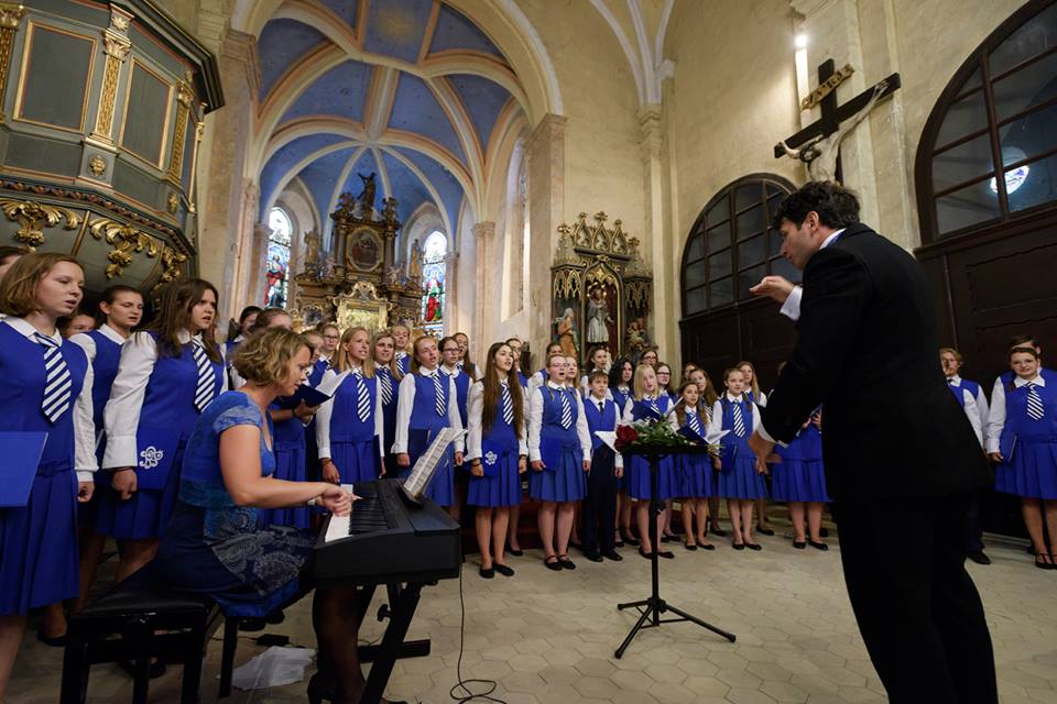 Kühnův dětský sbor. Kühnův dětský sbor.