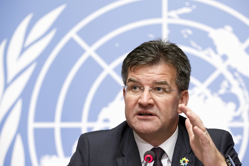 Miroslav Lajčák podal demisi do rukou prezidenta Andreje Kisky. Miroslav Lajčák podal demisi do rukou prezidenta Andreje Kisky.