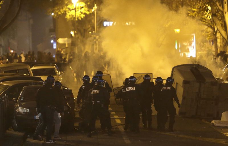 Protesty ve Francii. Protesty ve Francii.