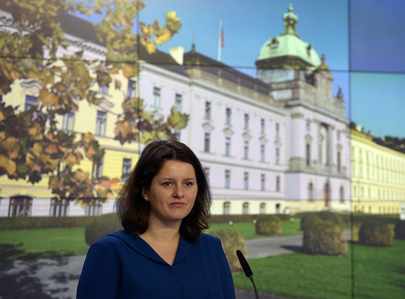 Ministryně práce a sociálních věcí Jana Maláčová. Ministryně práce a sociálních věcí Jana Maláčová.