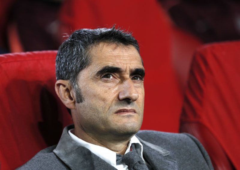 Ernesto Valverde se svými svěřenci zřejmě do USA nevycestuje. Ernesto Valverde se svými svěřenci zřejmě do USA nevycestuje.