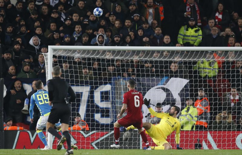 Allison Becker zachránil Liverpoolu postup do osmifinále Ligy mistrů. 